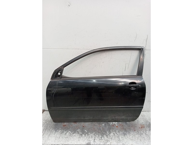 Recambio de puerta delantera izquierda para toyota corolla (_e12_) 1.6 vvt-i (zze121_) referencia OEM IAM   2002 3P