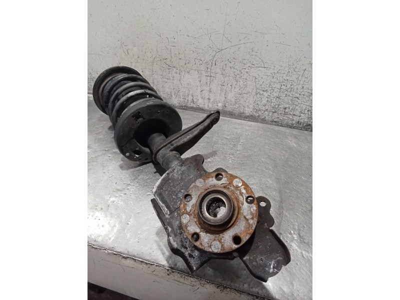 Recambio de mangueta delantera derecha para audi a6 c4 (4a2) 2.5 tdi referencia OEM IAM   