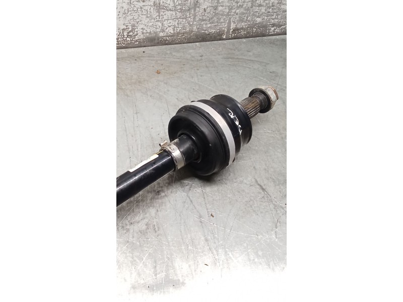 Recambio de transmision trasera derecha para jeep renegade referencia OEM IAM   21