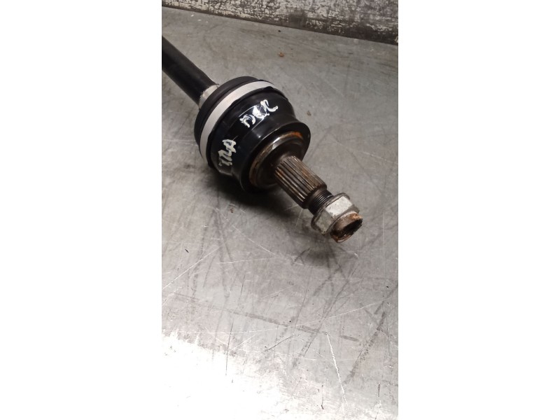 Recambio de transmision trasera derecha para jeep renegade referencia OEM IAM   21