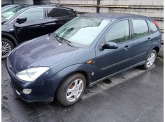 ford focus berlina (cak) del año 2001