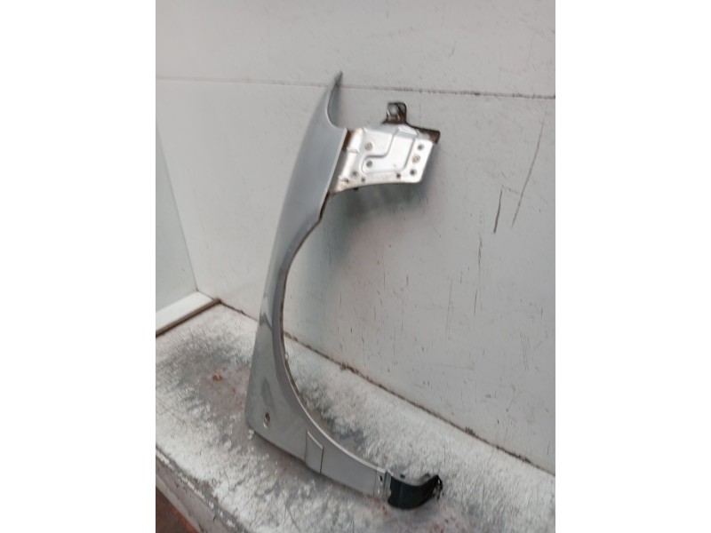 Recambio de aleta delantera derecha para audi a4 b5 (8d2) 2.5 tdi quattro referencia OEM IAM   