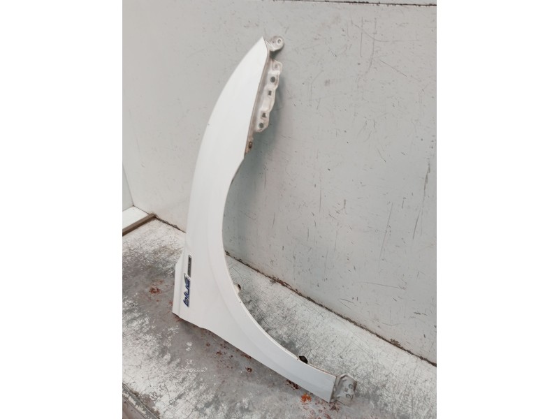 Recambio de aleta delantera derecha para hyundai i40 i (vf) 1.7 crdi referencia OEM IAM   