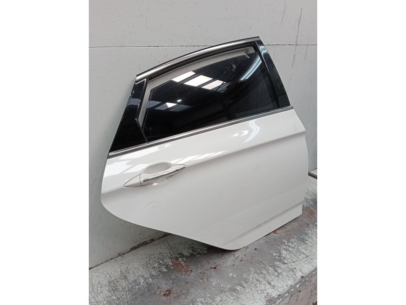 Recambio de puerta trasera derecha para hyundai i40 i (vf) 1.7 crdi referencia OEM IAM   5P