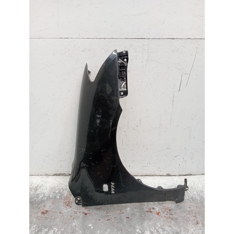 Recambio de aleta delantera derecha para toyota corolla (_e12_) 1.6 vvt-i (zze121_) referencia OEM IAM   2002