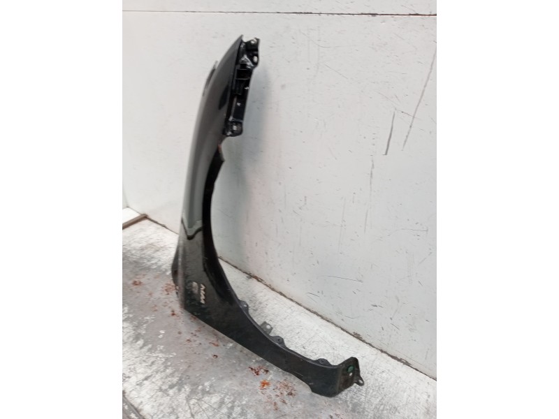 Recambio de aleta delantera derecha para toyota corolla (_e12_) 1.6 vvt-i (zze121_) referencia OEM IAM   2002