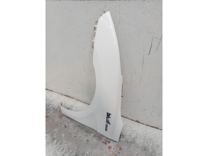 Recambio de aleta delantera izquierda para hyundai i40 i (vf) 1.7 crdi referencia OEM IAM   