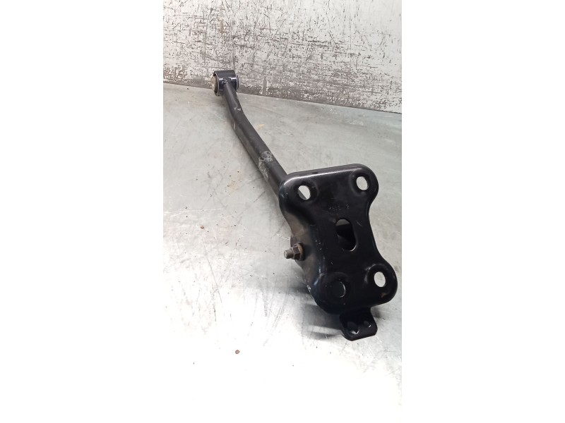 Recambio de brazo suspension inferior trasero derecho para jeep renegade referencia OEM IAM   21