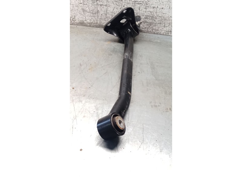 Recambio de brazo suspension inferior trasero derecho para jeep renegade referencia OEM IAM   21