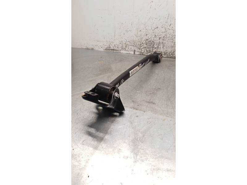 Recambio de brazo suspension inferior trasero izquierdo para jeep renegade referencia OEM IAM   21