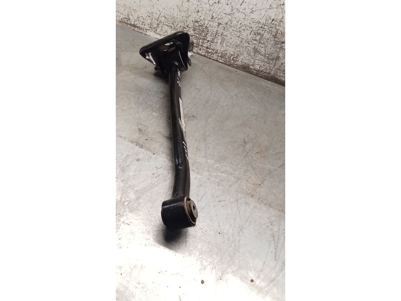 Recambio de brazo suspension inferior trasero izquierdo para jeep renegade referencia OEM IAM   21