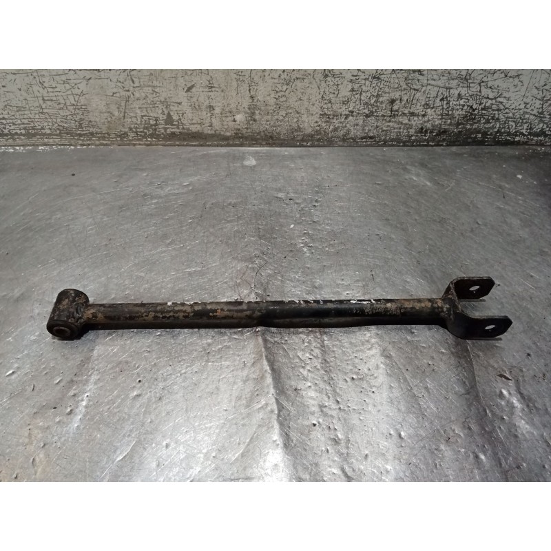 Recambio de brazo suspension inferior trasero izquierdo para hyundai lantra berlina (rd) 1.6 cat referencia OEM IAM   ANTERIOR