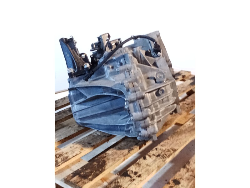 Recambio de caja cambios para hyundai i40 i (vf) 1.7 crdi referencia OEM IAM TN02DU 6V 188205