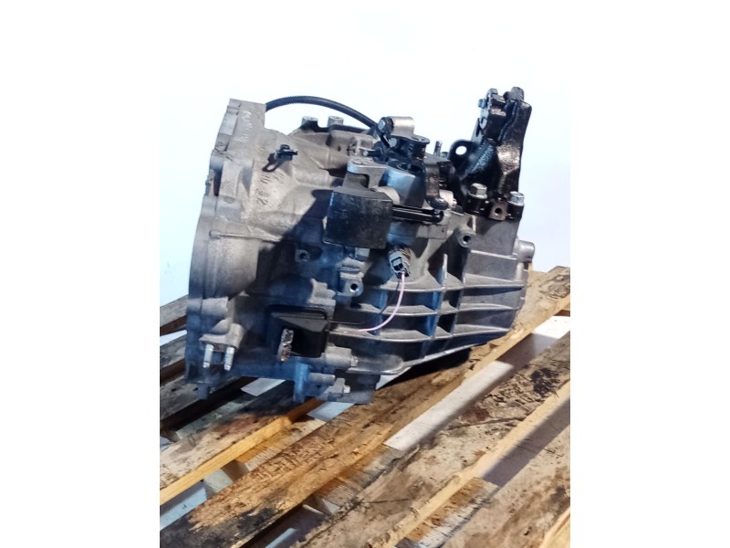 Recambio de caja cambios para hyundai i40 i (vf) 1.7 crdi referencia OEM IAM TN02DU 6V 188205