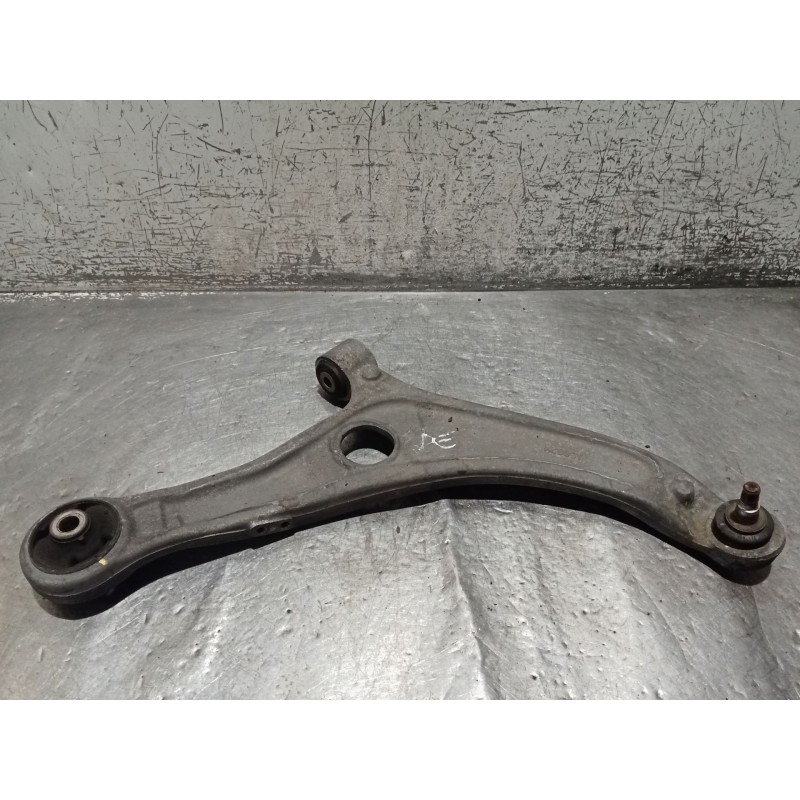 Recambio de brazo suspension inferior delantero derecho para hyundai i40 i (vf) 1.7 crdi referencia OEM IAM   