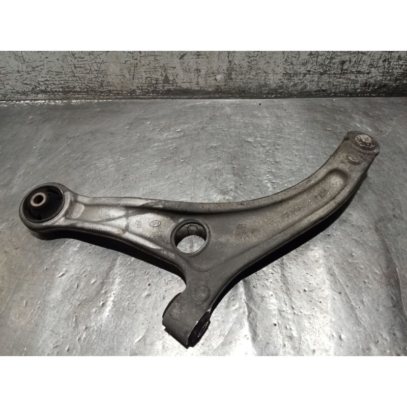 Recambio de brazo suspension inferior delantero derecho para hyundai i40 i (vf) 1.7 crdi referencia OEM IAM   