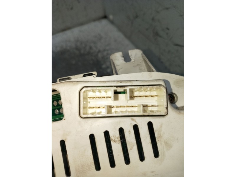 Recambio de cuadro instrumentos para ssangyong korando (kj) 2.9 td referencia OEM IAM 8020206212 11000821010S 2004