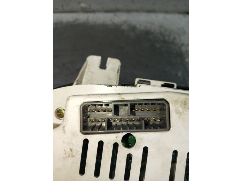 Recambio de cuadro instrumentos para ssangyong korando (kj) 2.9 td referencia OEM IAM 8020206212 11000821010S 2004