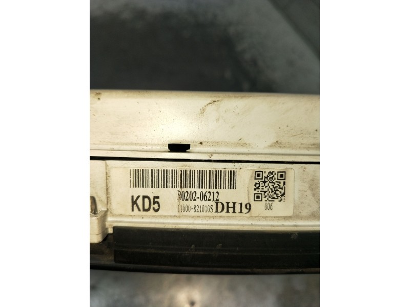 Recambio de cuadro instrumentos para ssangyong korando (kj) 2.9 td referencia OEM IAM 8020206212 11000821010S 2004