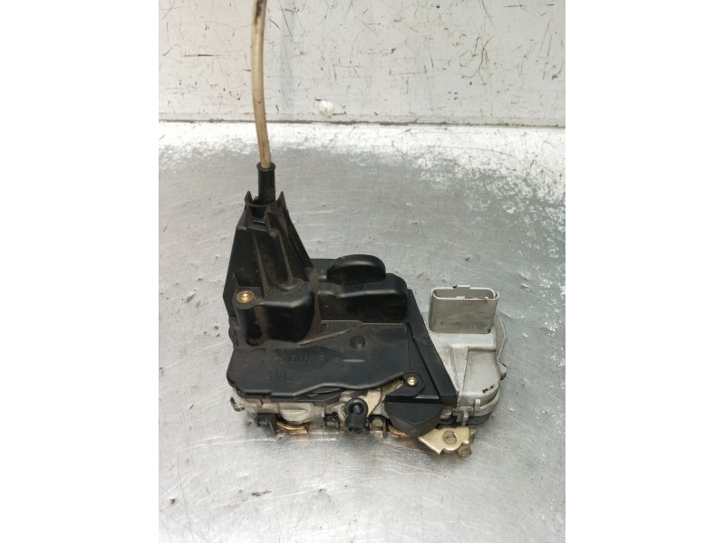 Recambio de motor cierre centralizado delantero izquierdo para peugeot 307 (3a/c) 1.6 16v referencia OEM IAM  5P 2001