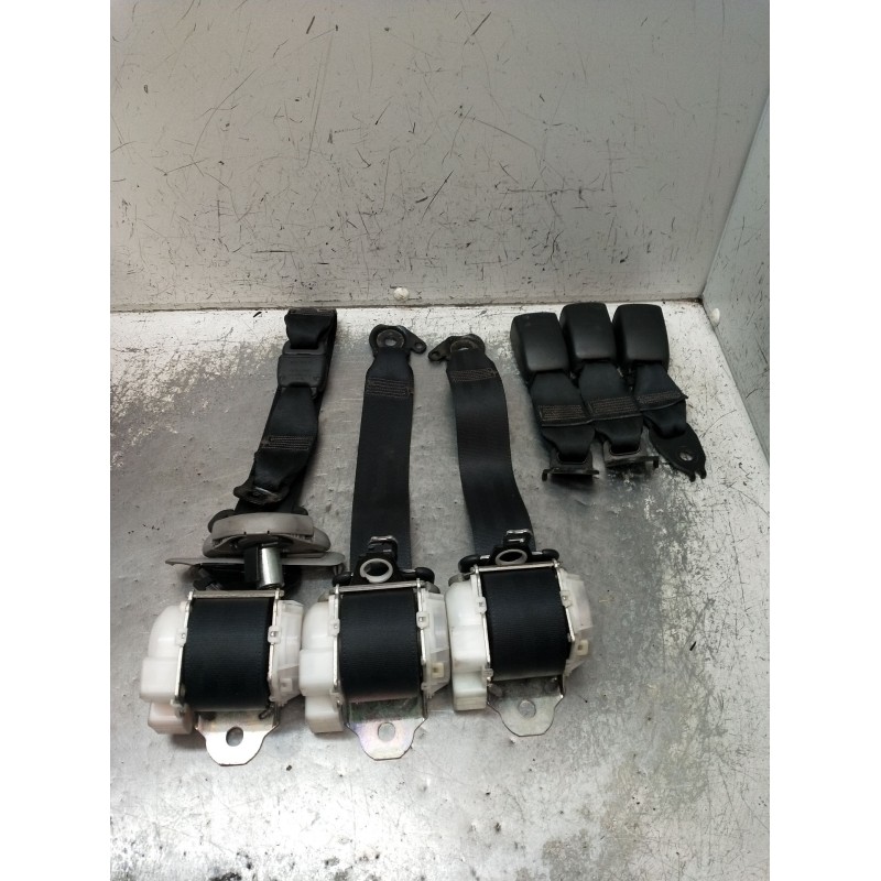 Recambio de juego cinturones trasero para toyota yaris (_p9_) 1.0 vvt-i (ksp90_) referencia OEM IAM  5P 2005