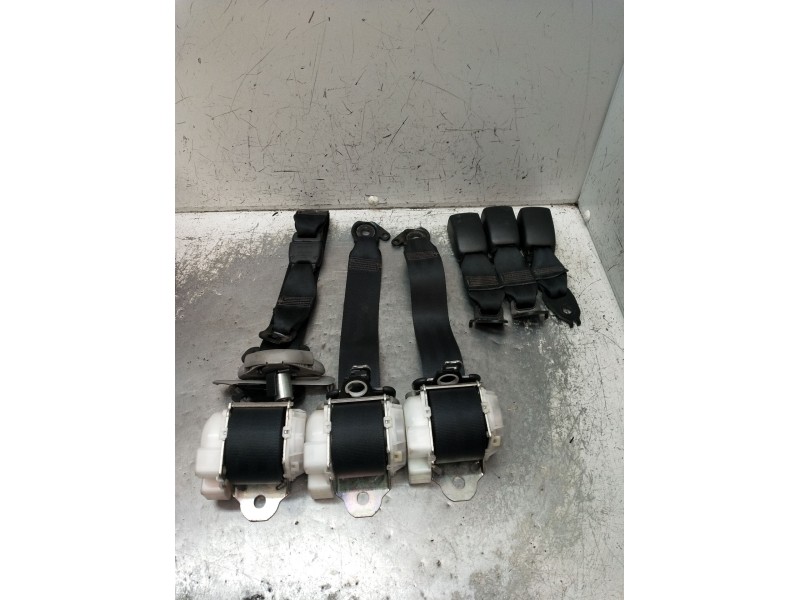 Recambio de juego cinturones trasero para toyota yaris (_p9_) 1.0 vvt-i (ksp90_) referencia OEM IAM  5P 2005