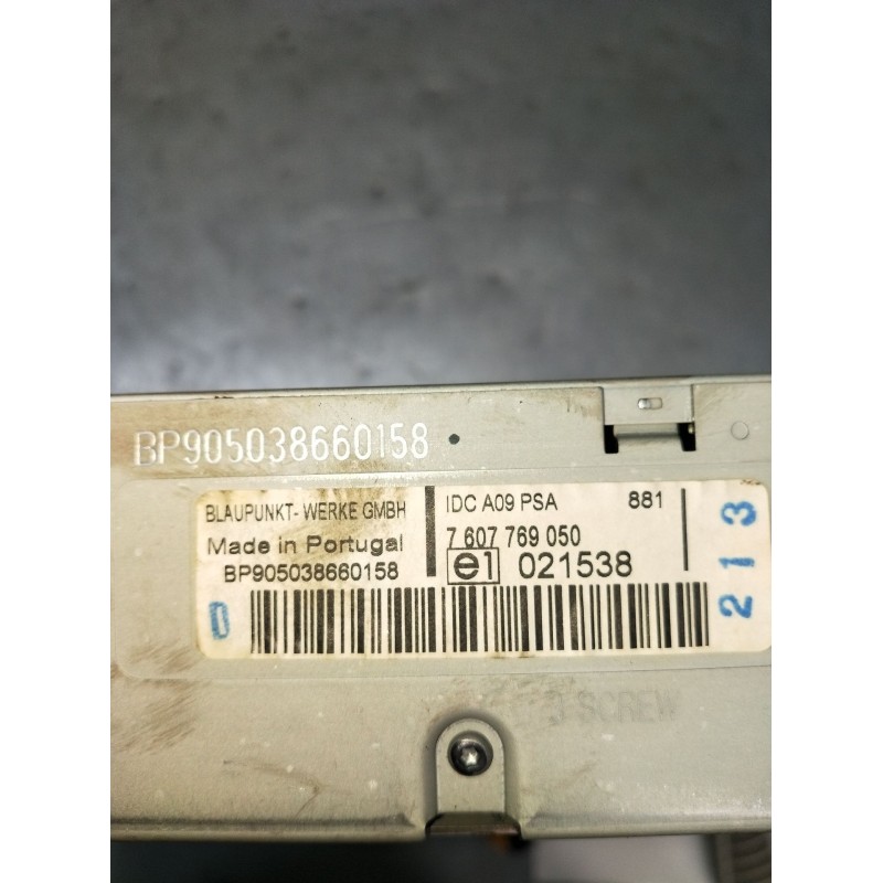 Recambio de sistema audio / radio cd para peugeot 307 (3a/c) 1.6 16v referencia OEM IAM 7607769050 BP905038660158 2001