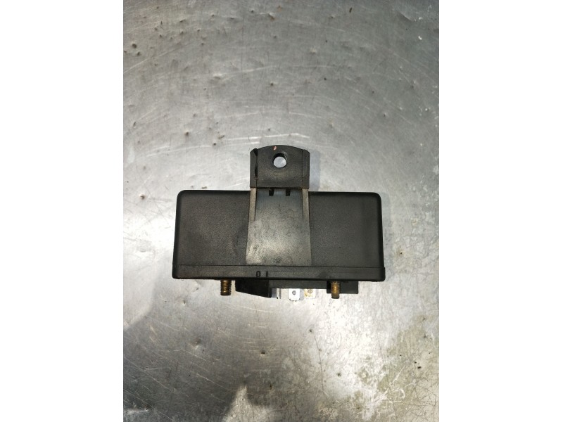 Recambio de caja precalentamiento para peugeot 205 ii (20a/c) 1.7 diesel referencia OEM IAM 9251586280  1983