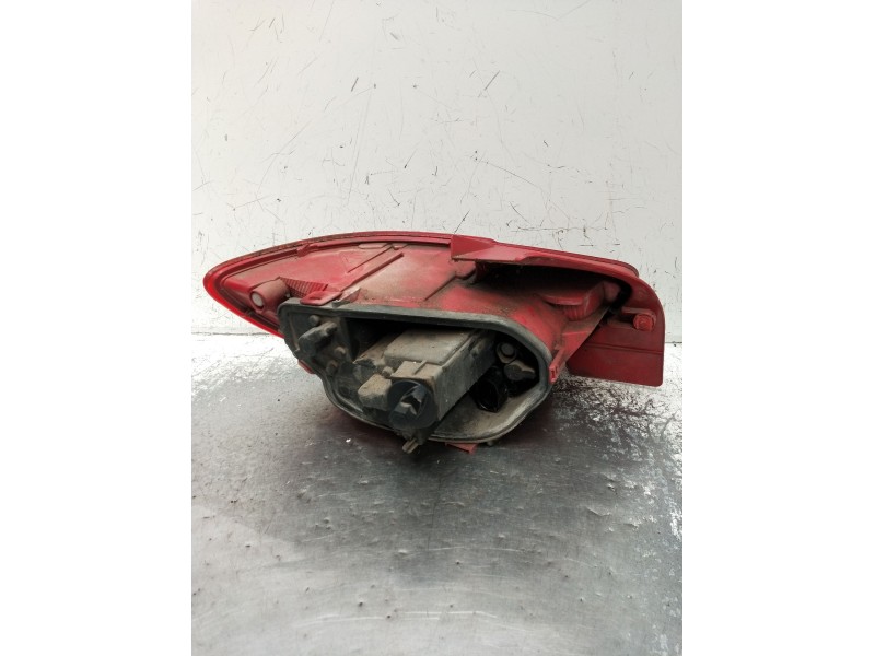 Recambio de piloto trasero derecho para seat ibiza iv sc (6j1, 6p5) 1.9 tdi referencia OEM IAM 6J3945096D 89319501 2008