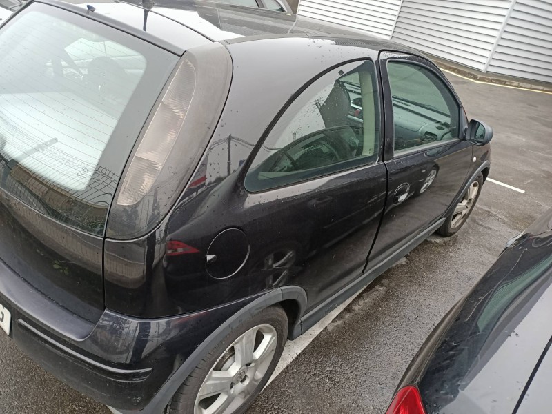 opel corsa c del año 2006