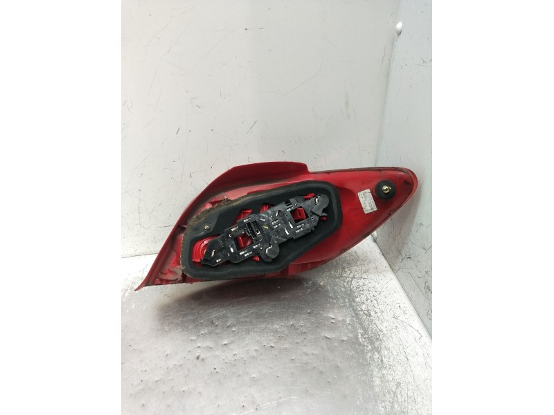 Recambio de piloto trasero izquierdo para peugeot 307 (3a/c) 1.6 16v referencia OEM IAM 89023238  2001