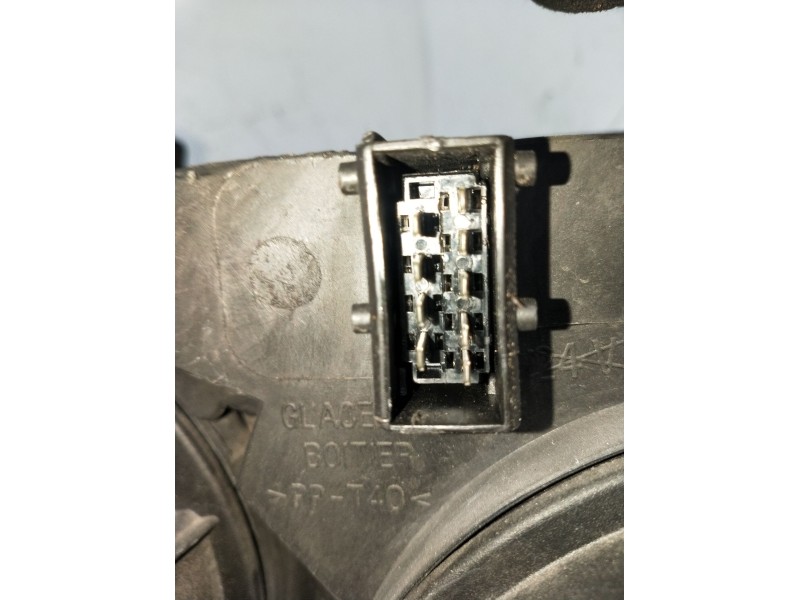 Recambio de faro derecho para peugeot 307 (3a/c) 1.6 16v referencia OEM IAM 9634369480 89306085 2001