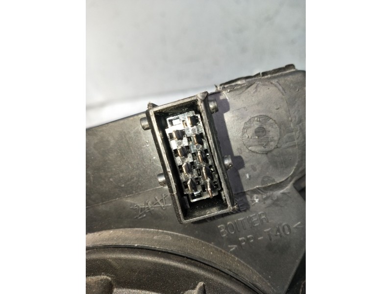 Recambio de faro izquierdo para peugeot 307 (3a/c) 1.6 16v referencia OEM IAM 9634369580 89309075 2001