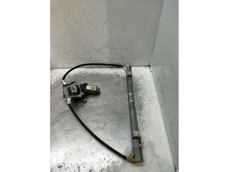 Recambio de elevalunas delantero izquierdo para renault clio ii (bb_, cb_) 1.4 16v (b/cb0p, bb13) referencia OEM IAM 400733 3P 2