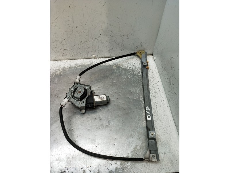 Recambio de elevalunas delantero derecho para renault clio ii (bb_, cb_) 1.4 16v (b/cb0p, bb13) referencia OEM IAM 400732 3P 200