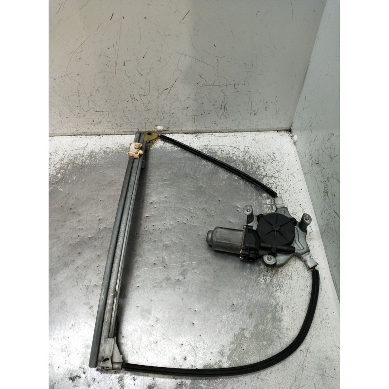 Recambio de elevalunas delantero derecho para renault clio ii (bb_, cb_) 1.4 16v (b/cb0p, bb13) referencia OEM IAM 400732 3P 200