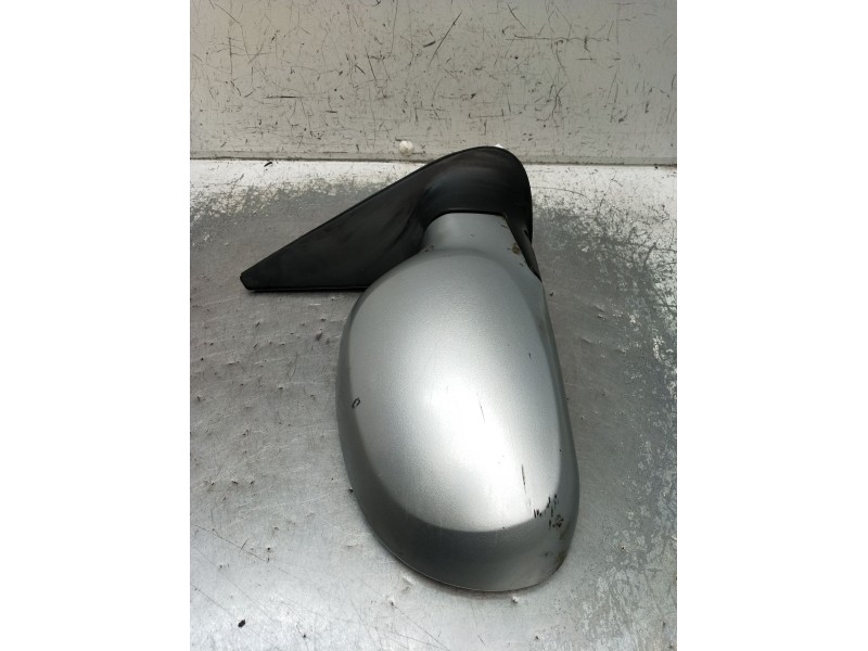 Recambio de retrovisor derecho para ssangyong korando (kj) 2.9 td referencia OEM IAM  ELÉCTRICO 2004
