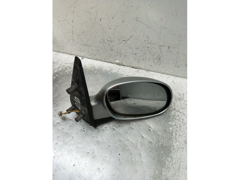 Recambio de retrovisor derecho para ssangyong korando (kj) 2.9 td referencia OEM IAM  ELÉCTRICO 2004