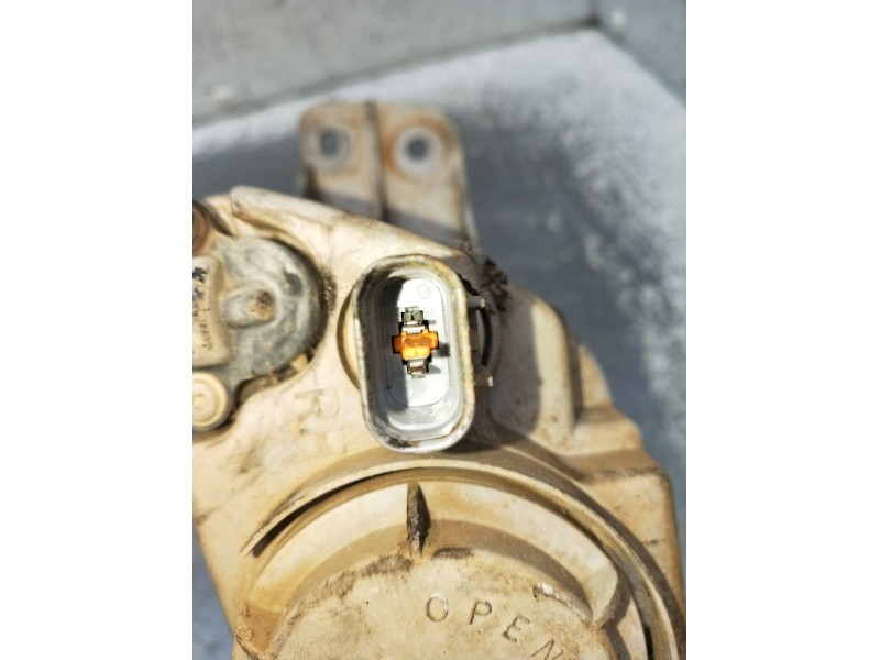 Recambio de faro antiniebla derecho para ssangyong korando (kj) 2.9 td referencia OEM IAM   2004