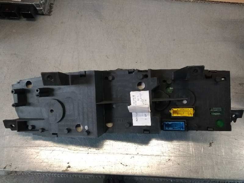 Recambio de cuadro instrumentos para nissan primera trav. (p12) 1.8 16v cat referencia OEM IAM AU862 3X29426 F8