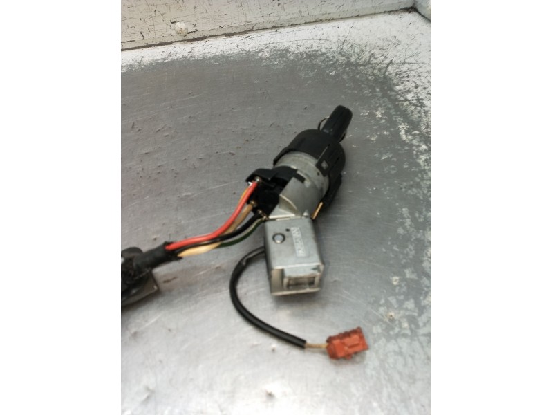 Recambio de conmutador de arranque para peugeot 307 (3a/c) 1.6 16v referencia OEM IAM 9348445180  2001