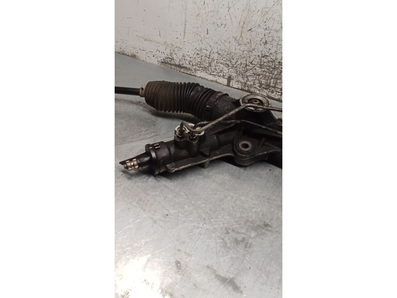 Recambio de cremallera direccion para mercedes-benz sprinter 02.00  caja abierta referencia OEM IAM R9061101005 A9064600800 