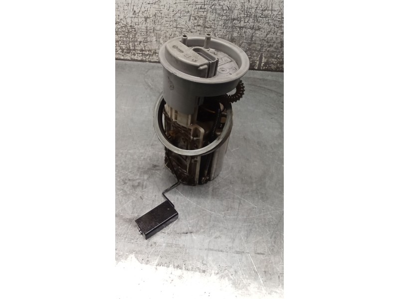 Recambio de bomba combustible para volkswagen golf iv (1j1) 1.9 tdi referencia OEM IAM   98