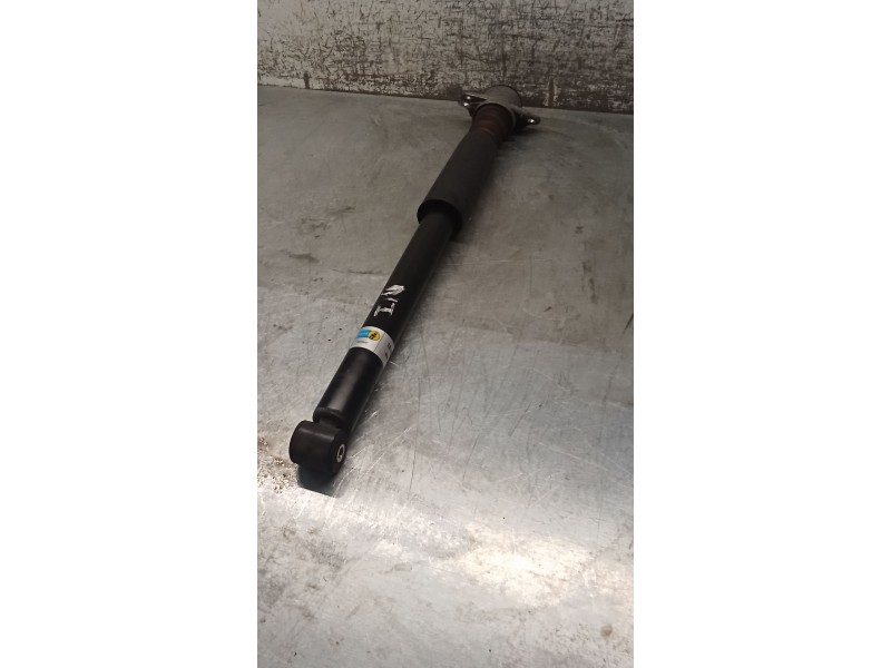 Recambio de amortiguador delantero izquierdo para volkswagen golf iv (1j1) 1.9 tdi referencia OEM IAM 19029429  98