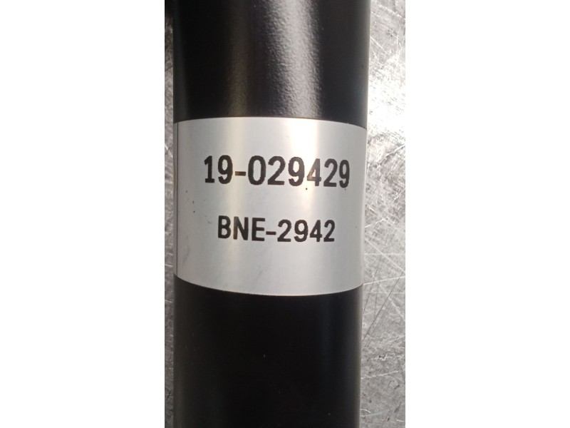 Recambio de amortiguador delantero izquierdo para volkswagen golf iv (1j1) 1.9 tdi referencia OEM IAM 19029429  98