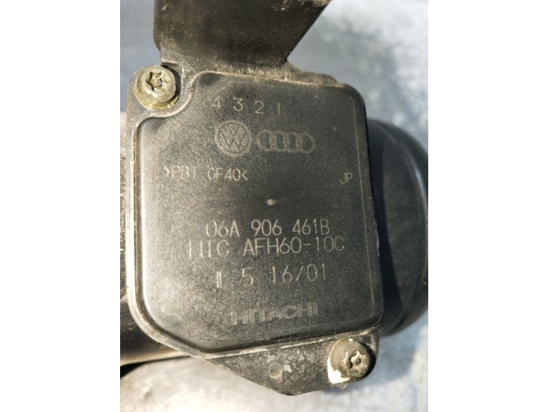 Recambio de caudalimetro para audi a3 (8l1) 1.6 referencia OEM IAM 06A906461B HTCAFH6010C 2000