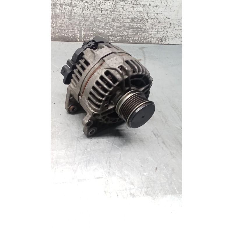 Recambio de alternador para volkswagen golf iv (1j1) 1.9 tdi referencia OEM IAM 038903023L 0124325001381 98 90A