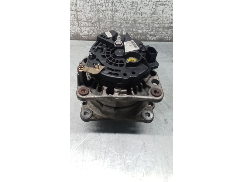 Recambio de alternador para volkswagen golf iv (1j1) 1.9 tdi referencia OEM IAM 038903023L 0124325001381 98 90A