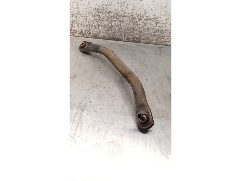 Recambio de brazo suspension superior trasero derecho para peugeot 406 (8b) 2.0 16v referencia OEM IAM  POSTERIOR 99