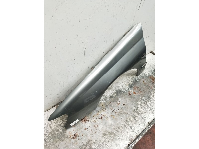Recambio de aleta delantera izquierda para peugeot 406 (8b) 2.0 16v referencia OEM IAM   1999